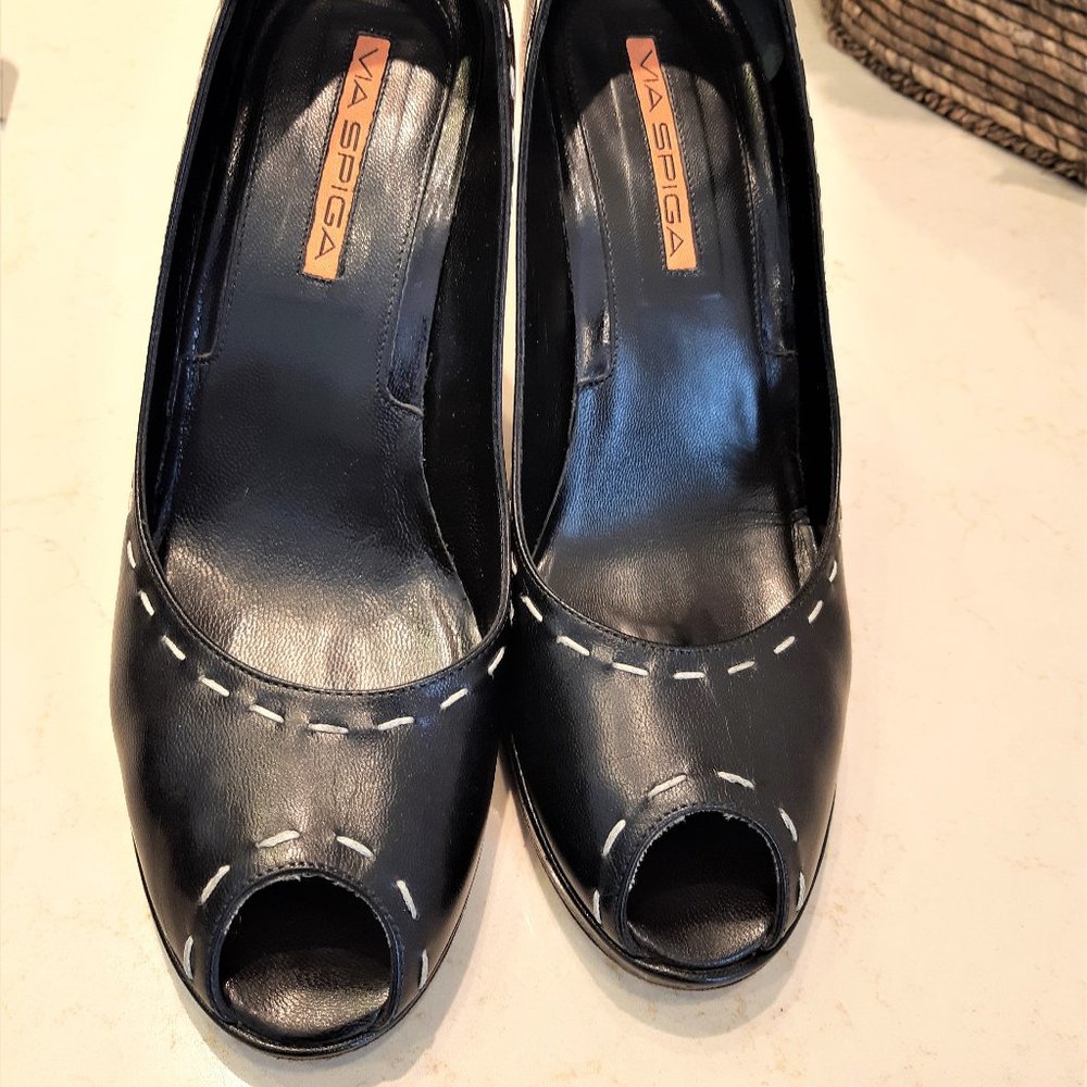 👠Via Spiga black leather open toe pumps heels